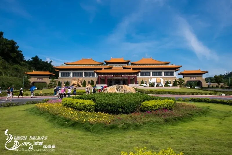高雄旅遊推薦》佛光山 佛陀紀念館 - 莊嚴卻輕鬆的宗教之美