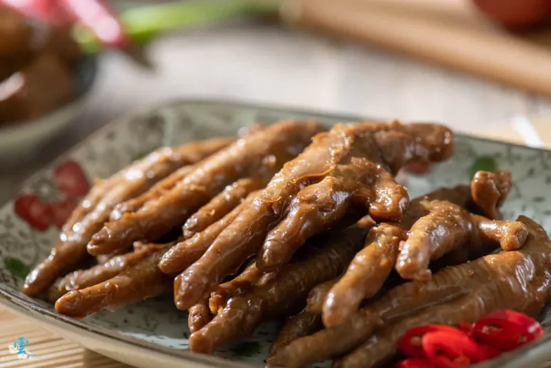 黑竹園雞腳凍》超人氣宅配團購滷味｜改良自清宮御膳廚的獨門滷味秘方｜港澳遊客最愛的伴手禮