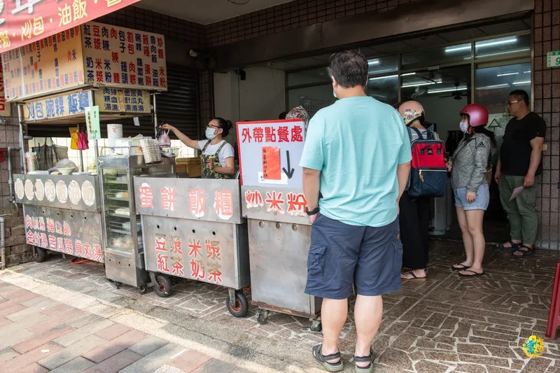 寶慶無名早餐店》桃園人氣早餐推薦｜沒有招牌卻人氣很夯的古早味早餐店｜ 物美價廉CP值高的早餐店推薦